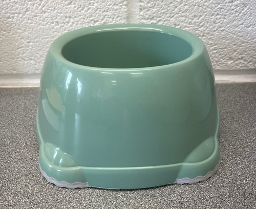 Green plastic spaniel - plastic,